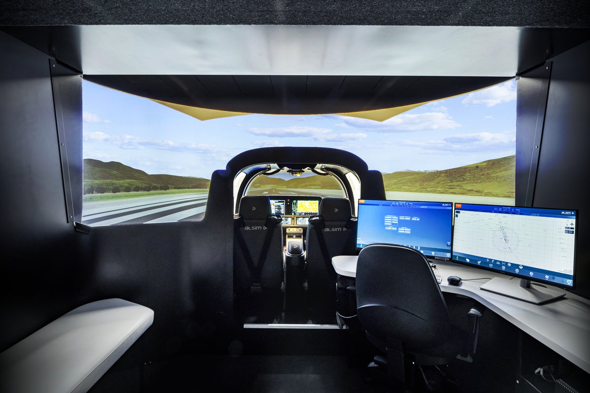 Cirrus Launches Mission Ready Simulator Sessions  